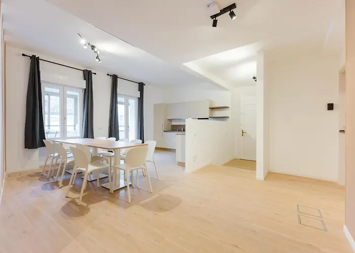 8 Per Gruppi E Viaggiatori - Stazione Konukevi *