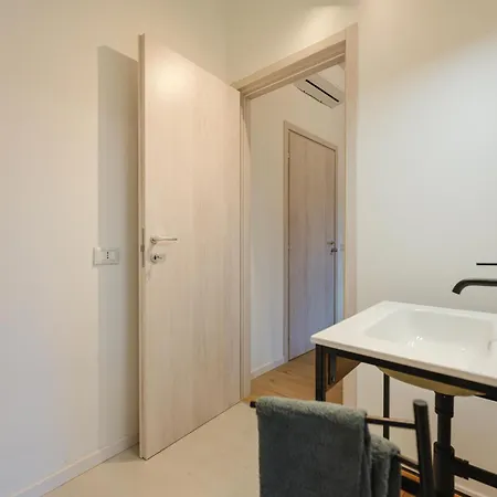 8 Per Gruppi E Viaggiatori - Stazione 파도바